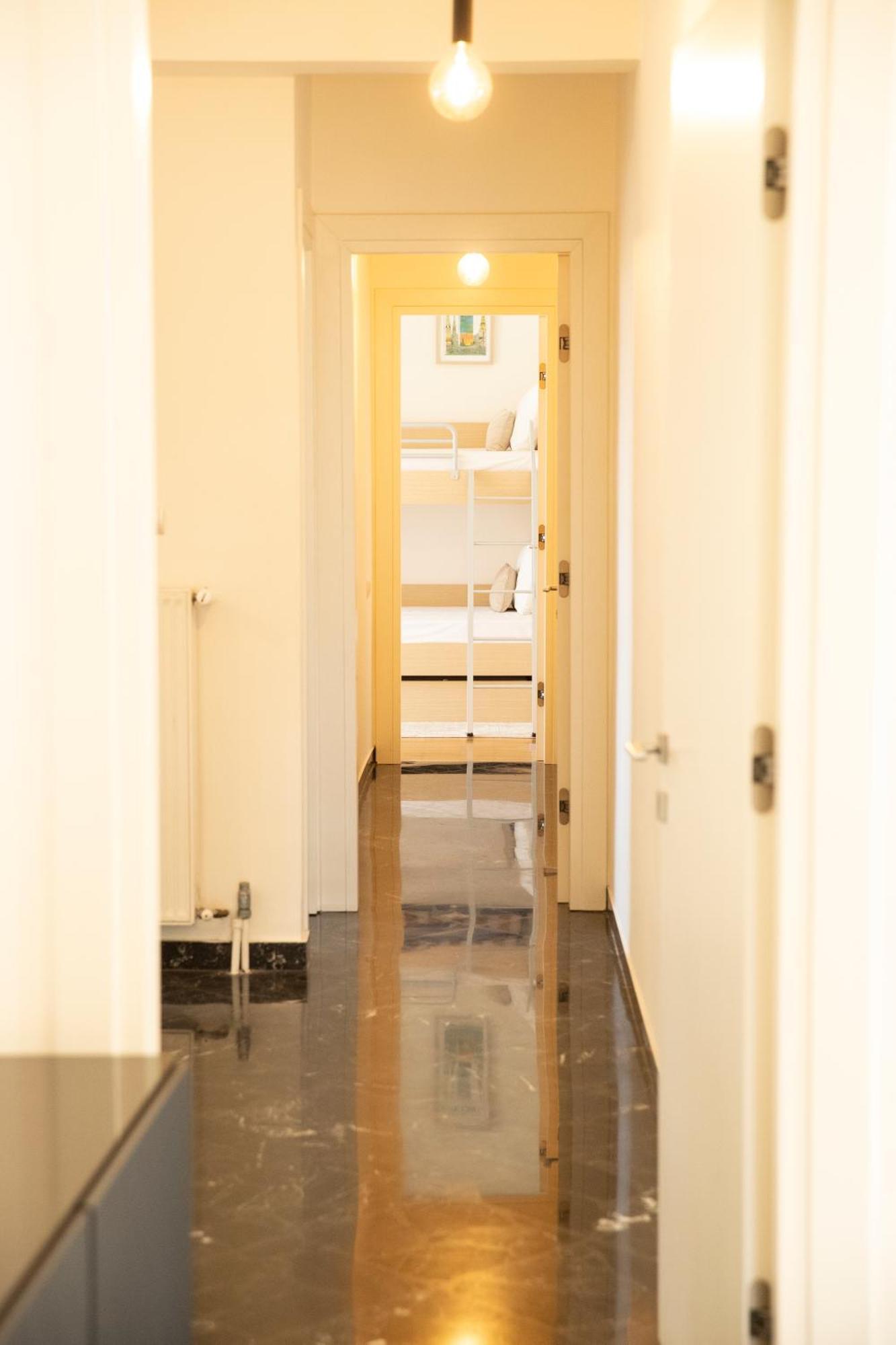 Spacious Glyfada Golf 4Br -Near Beach + Shops Athen Eksteriør bilde