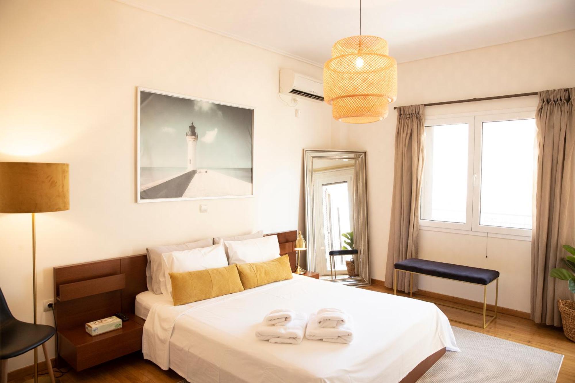 Spacious Glyfada Golf 4Br -Near Beach + Shops Athen Eksteriør bilde
