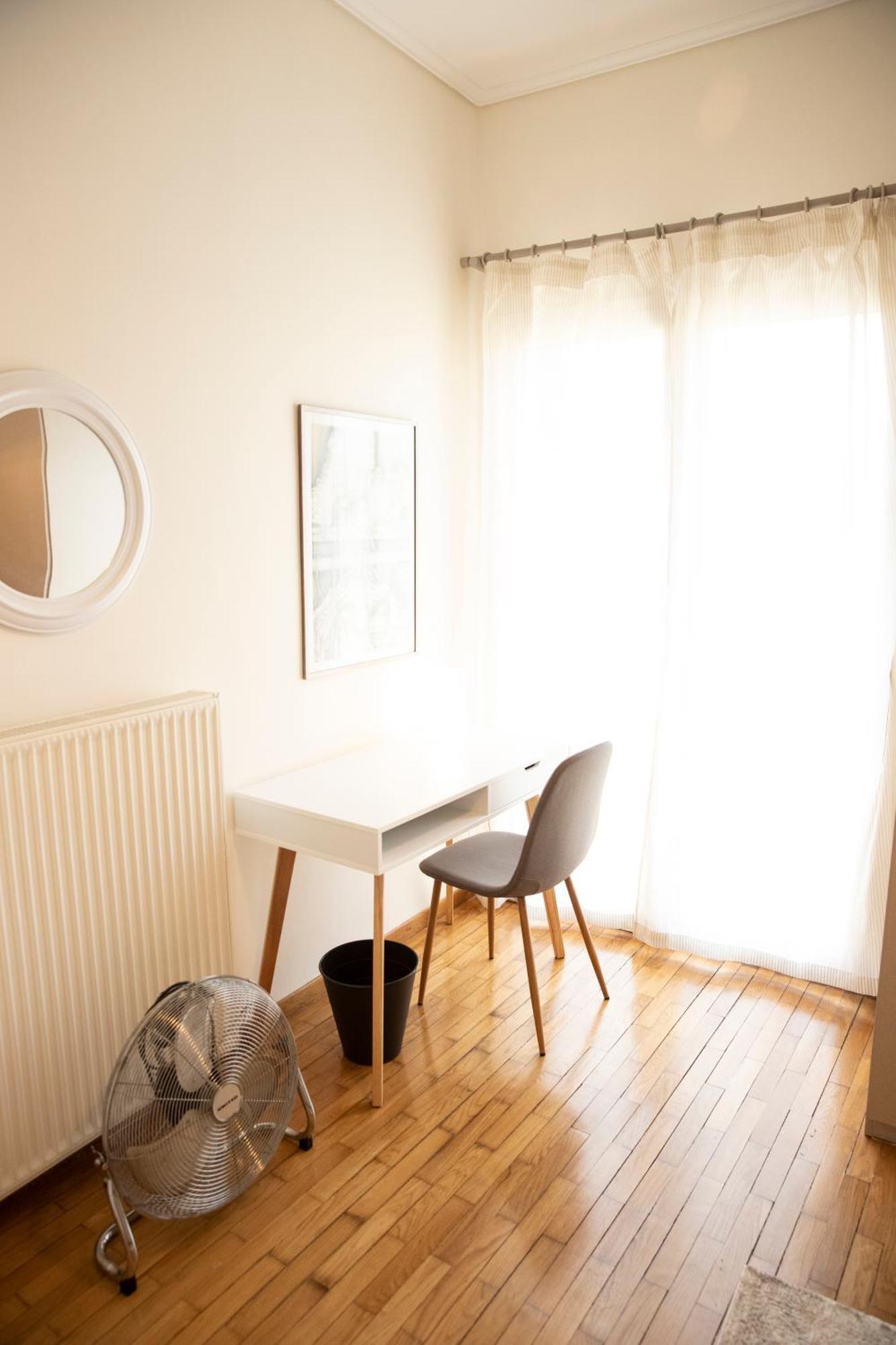 Spacious Glyfada Golf 4Br -Near Beach + Shops Athen Eksteriør bilde
