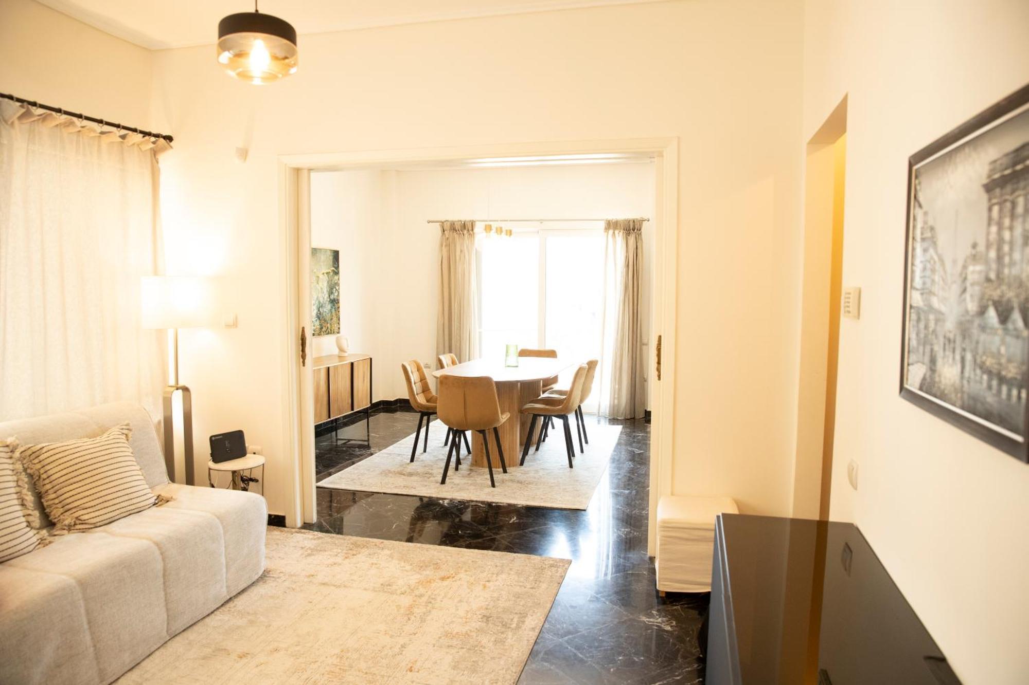 Spacious Glyfada Golf 4Br -Near Beach + Shops Athen Eksteriør bilde